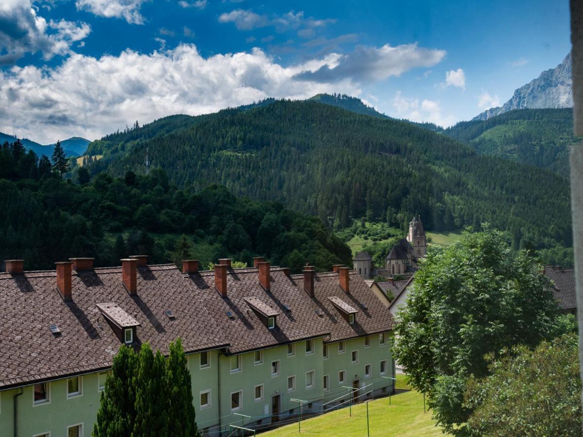 Erzhaus Apartments Eisenerz Bagian luar foto